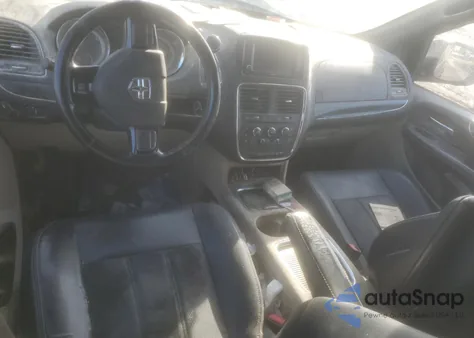 2018 Dodge Grand Caravan Sxt z USA, uszkodzony, nr VIN 2C4RDGCG4JR299190